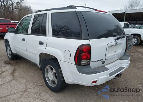 2007 Chevrolet Trailblazer из США, поврежденный, VIN 1GNDT3S072237637